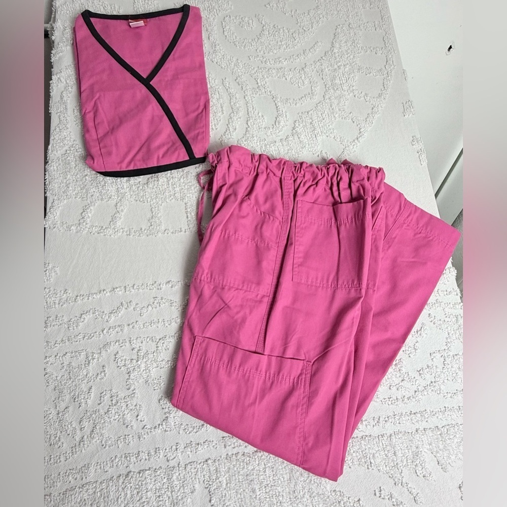 Women's Pink scrub set